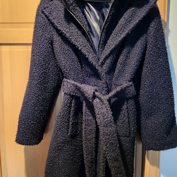 Women's Black Textured Jacket - Picture 7 of 10